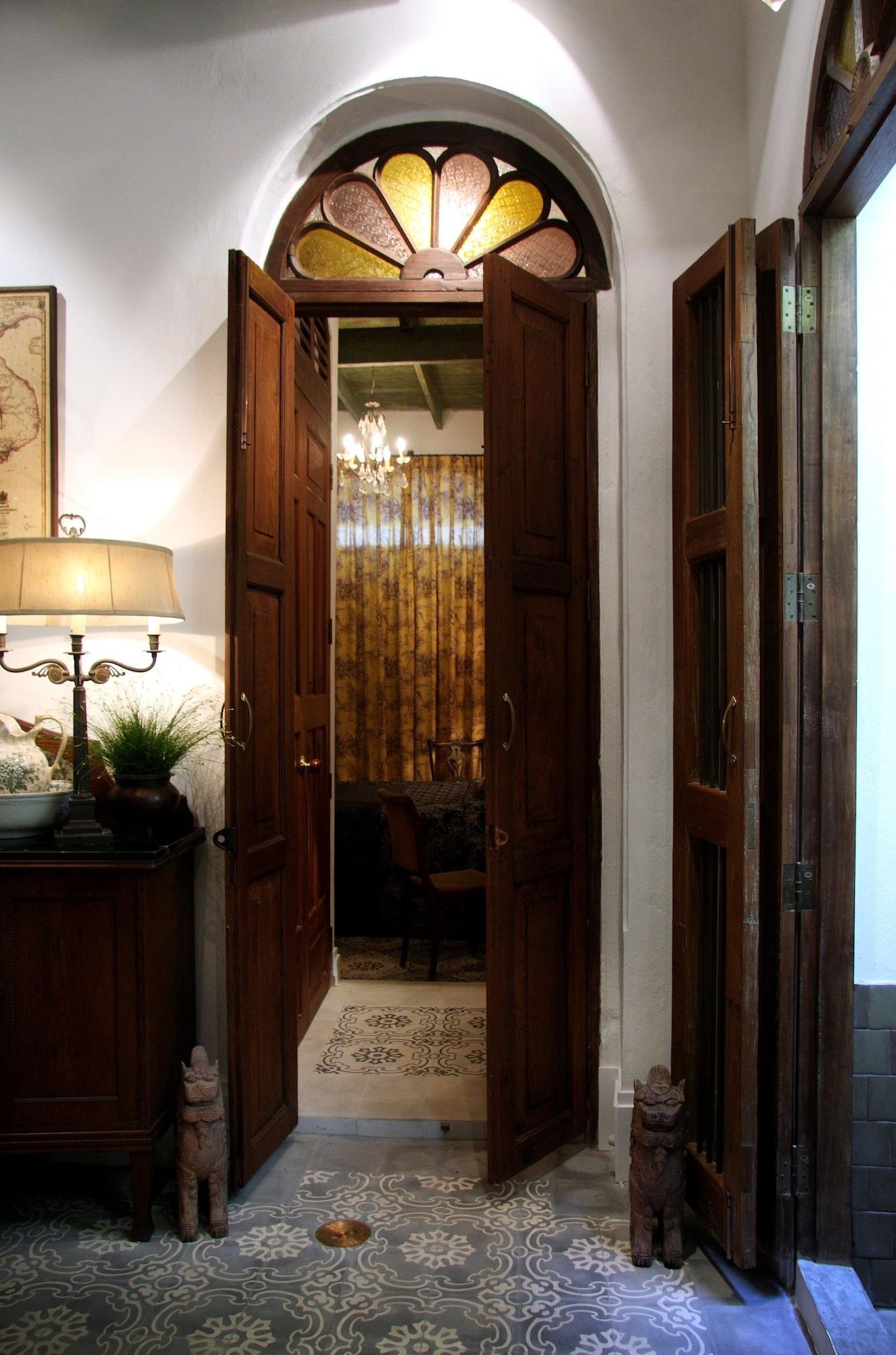 The Bhuthorn Bed & Breakfast Bangkok Exterior foto