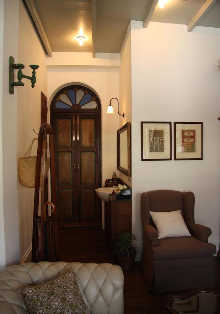 The Bhuthorn Bed & Breakfast Bangkok Exterior foto